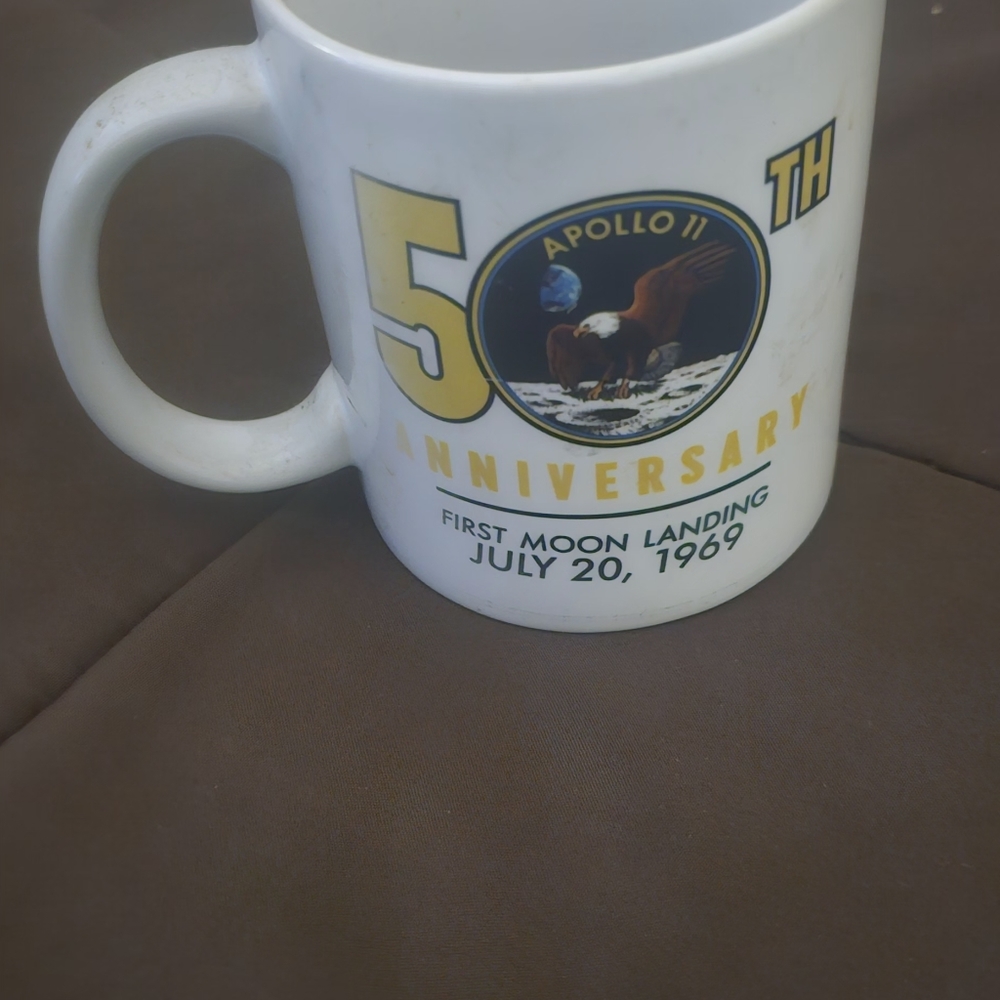 Commemorative mug - Picture 2 of 3